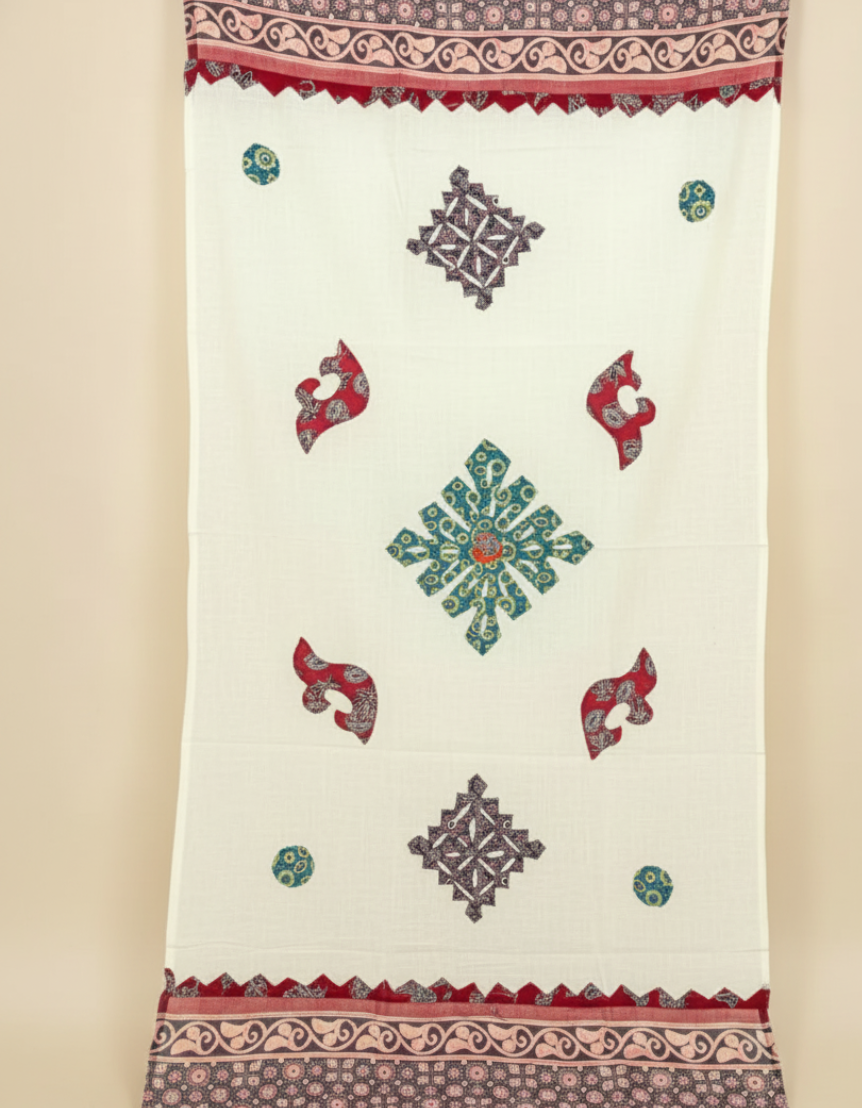 Decorative dupatta with colorful applique geometric patterns