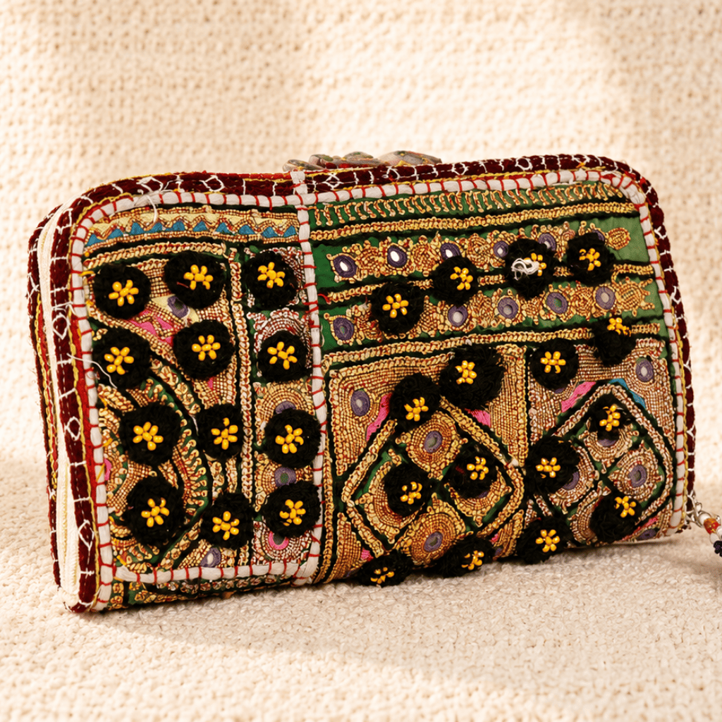 Regal Zari Party Clutch 