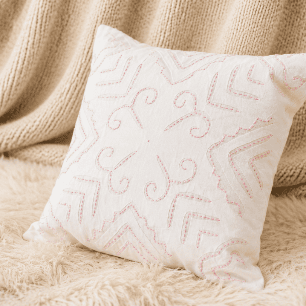 White Appliqué Cutwork Cushion Cover 
