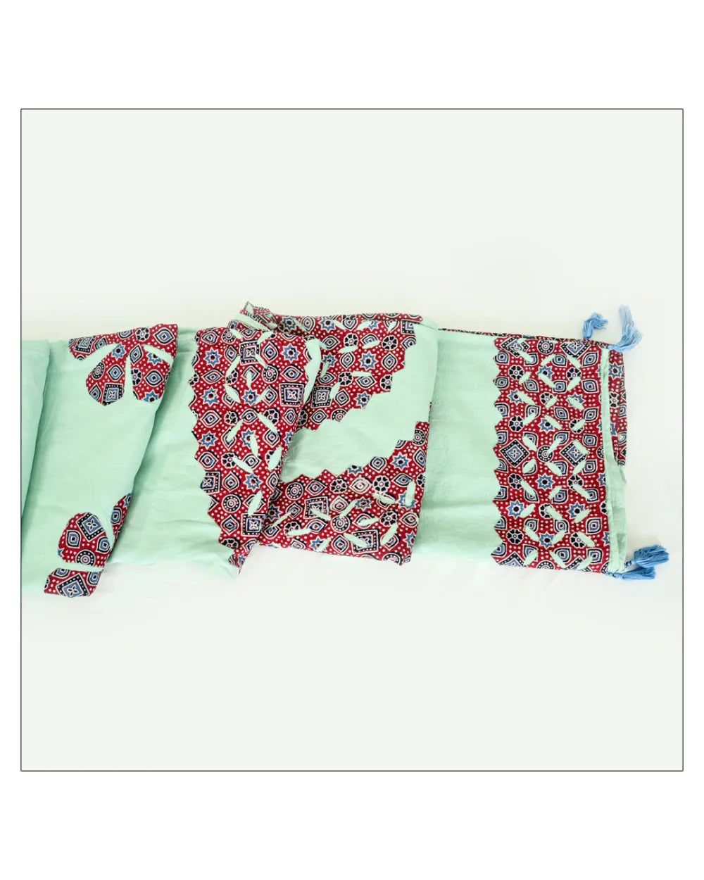 Mint Majesty – Regal Appliqué Heritage Saree